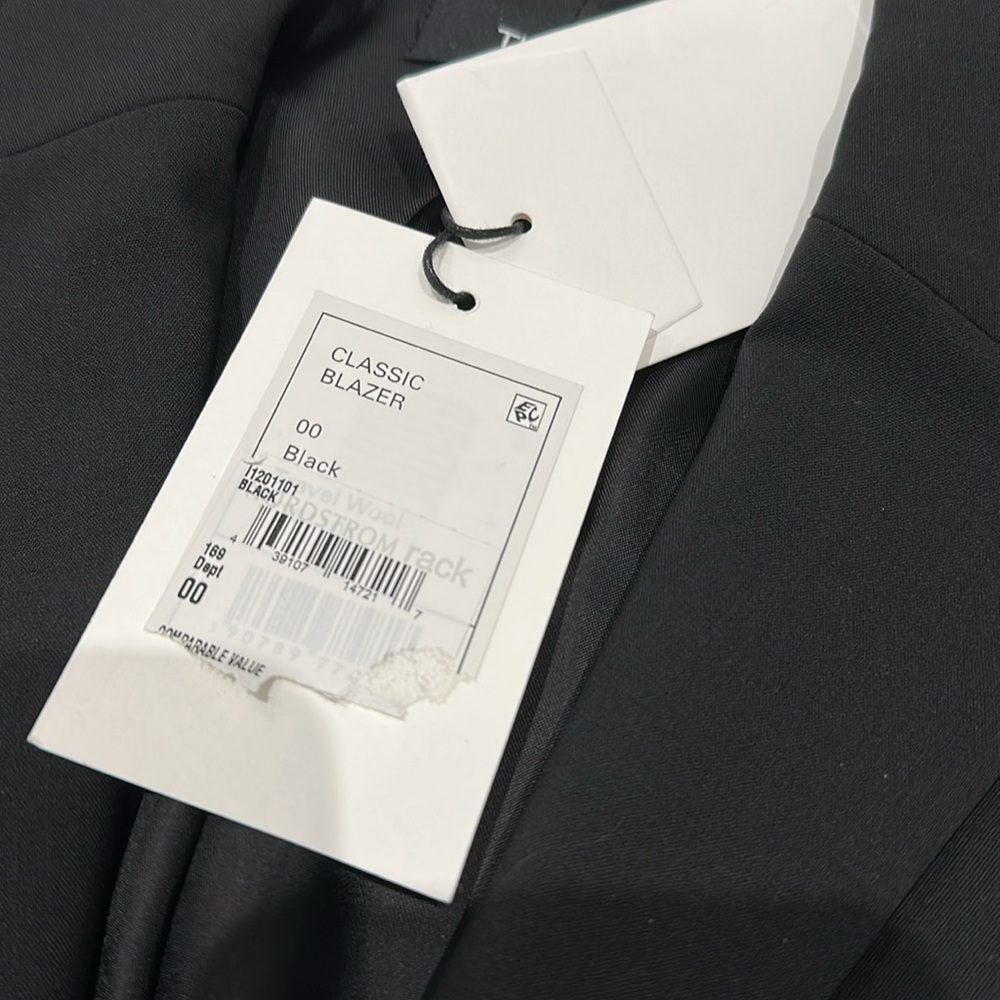 NWT Theory Classic Blazer - Picture 4 of 6